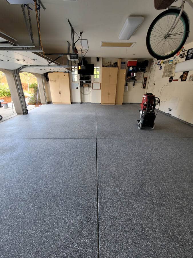 Epoxy flakes residential