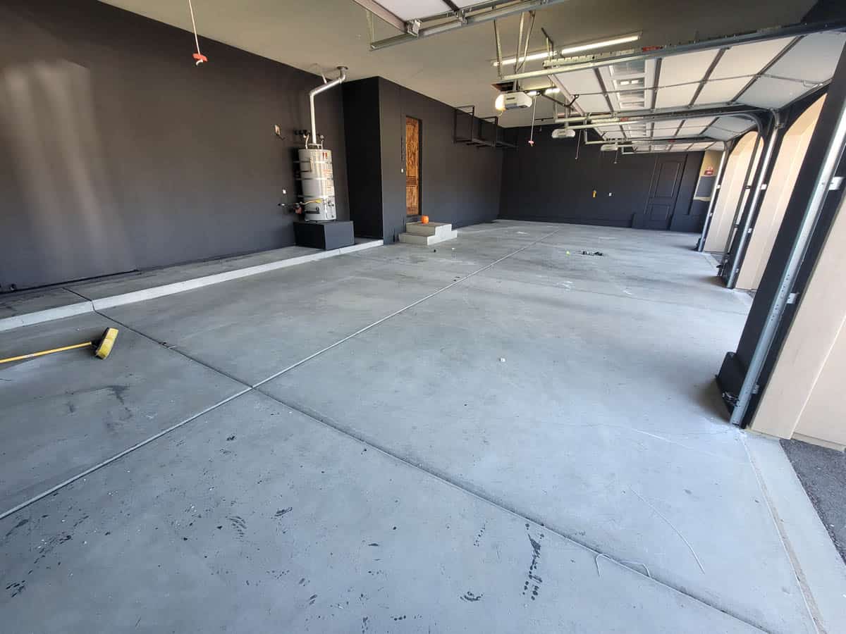 Epoxy flakes residential