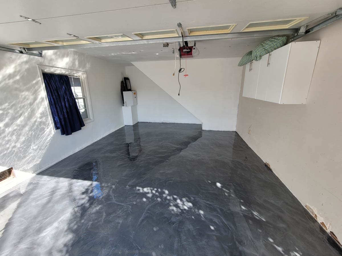 Metallic epoxy residential
